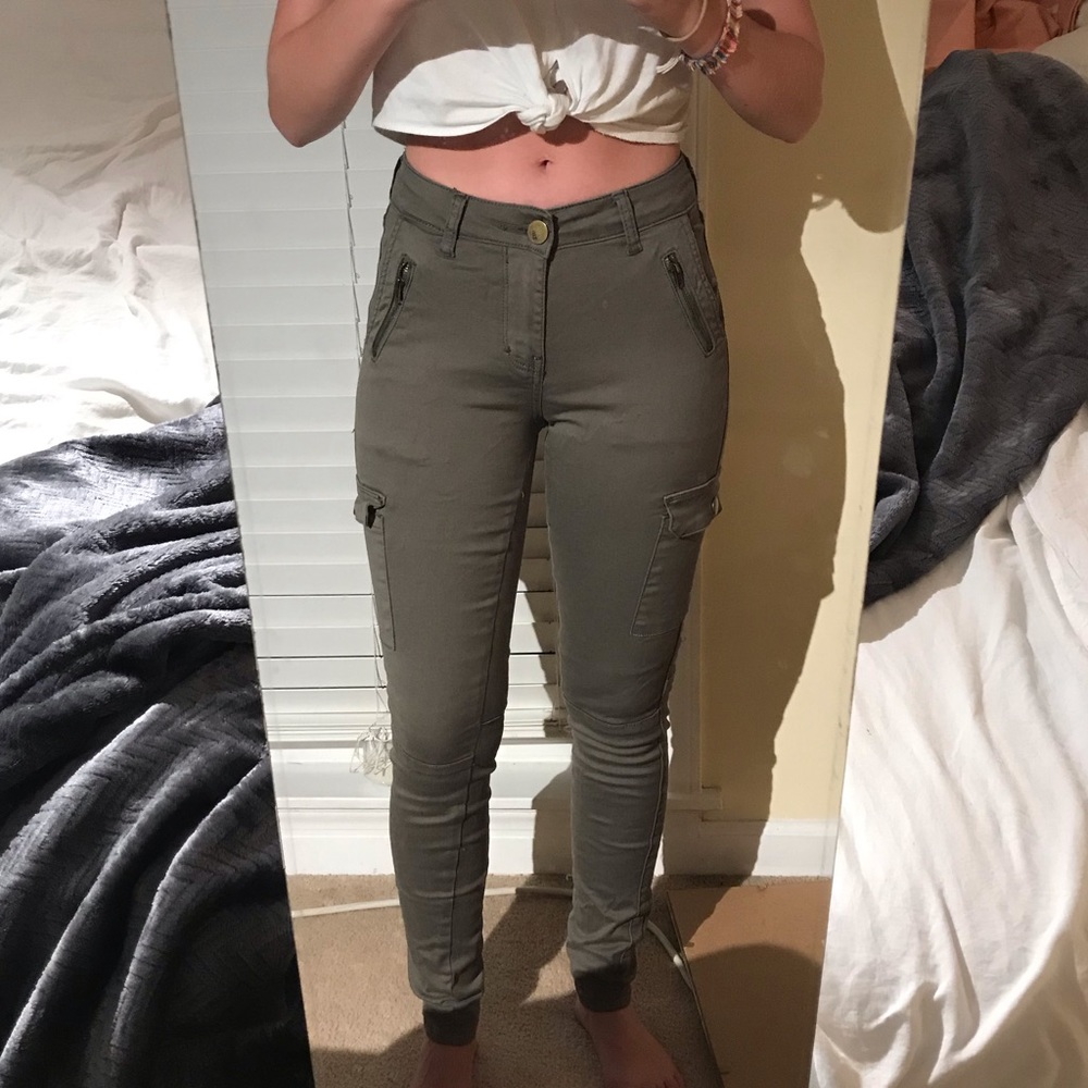 Green Cargo Skinny Pants